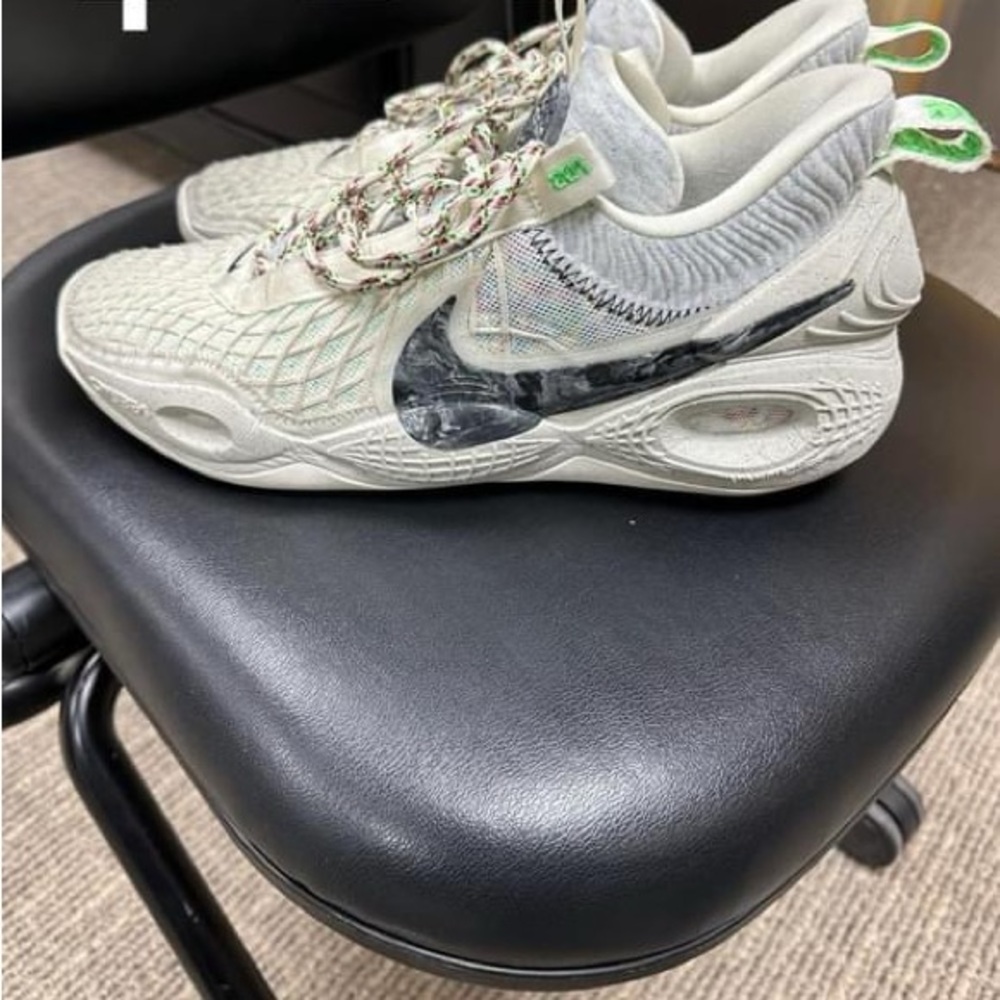 Nike Cosmic Unity Basketball Shoe